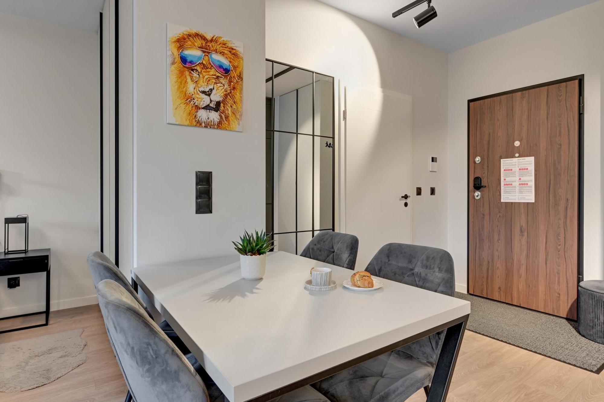 Scala City Center Premium Studios By Lion Apartments กดัญสก์ ภายนอก รูปภาพ