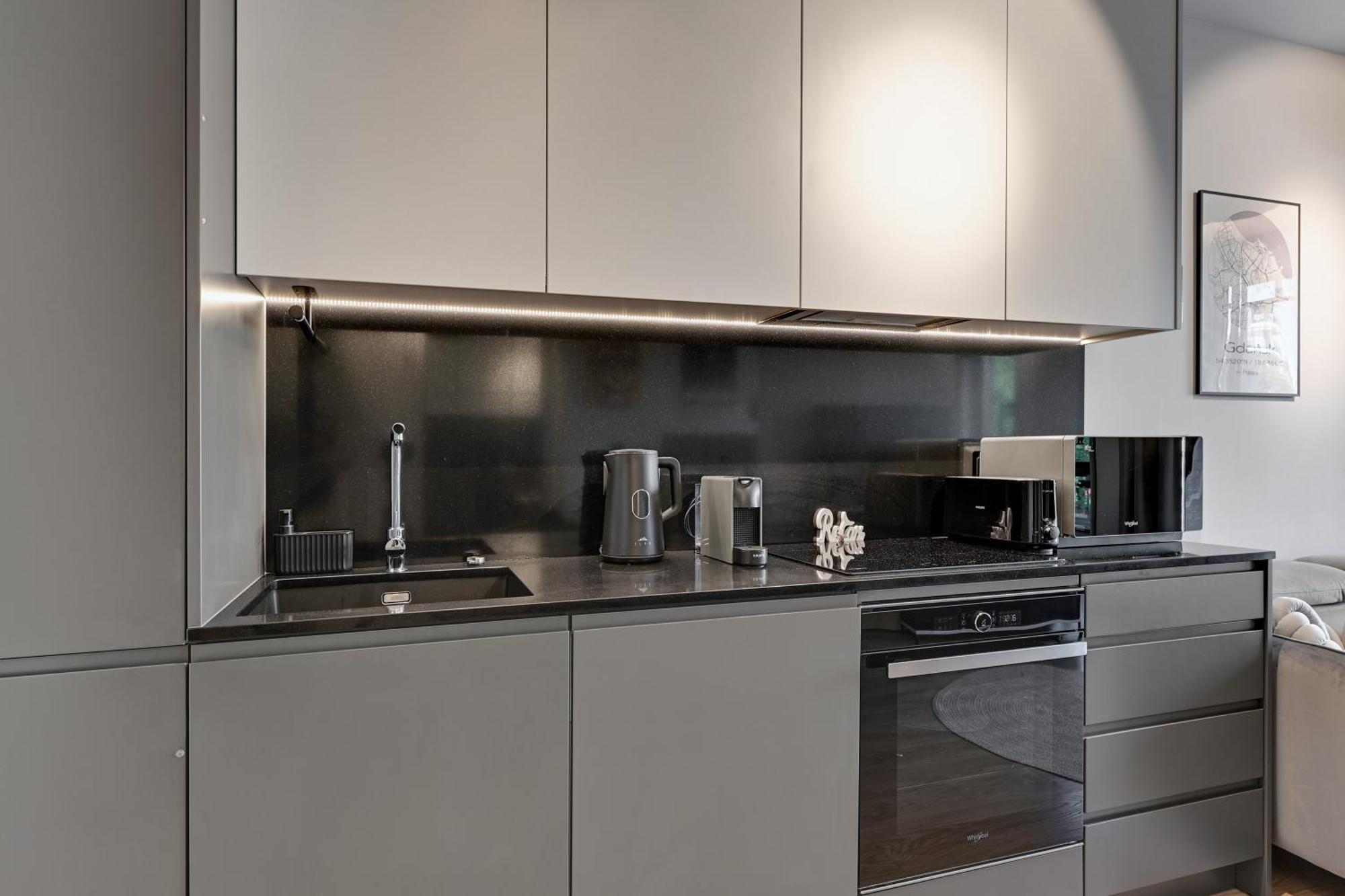 Scala City Center Premium Studios By Lion Apartments กดัญสก์ ภายนอก รูปภาพ