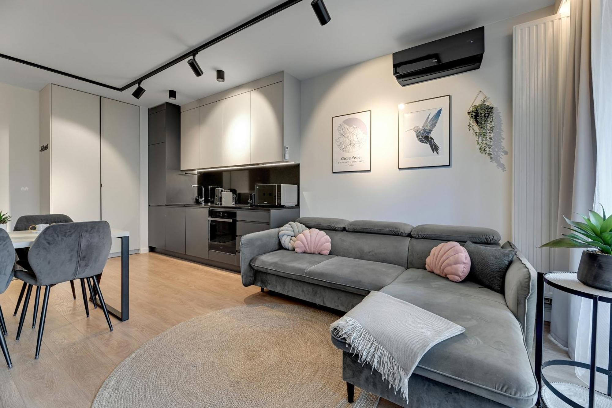 Scala City Center Premium Studios By Lion Apartments กดัญสก์ ภายนอก รูปภาพ