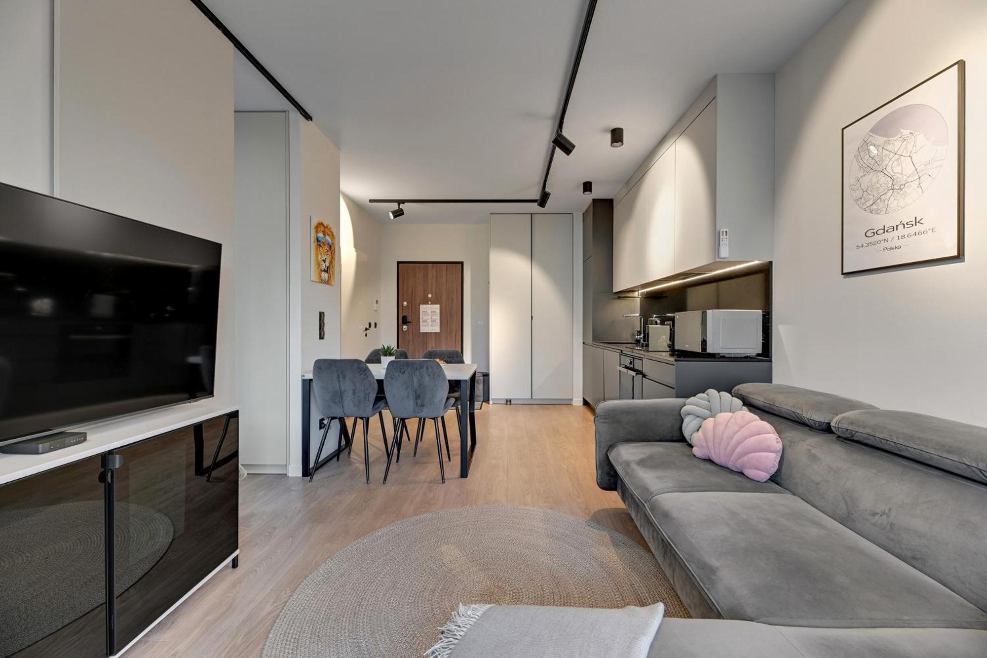 Scala City Center Premium Studios By Lion Apartments กดัญสก์ ภายนอก รูปภาพ