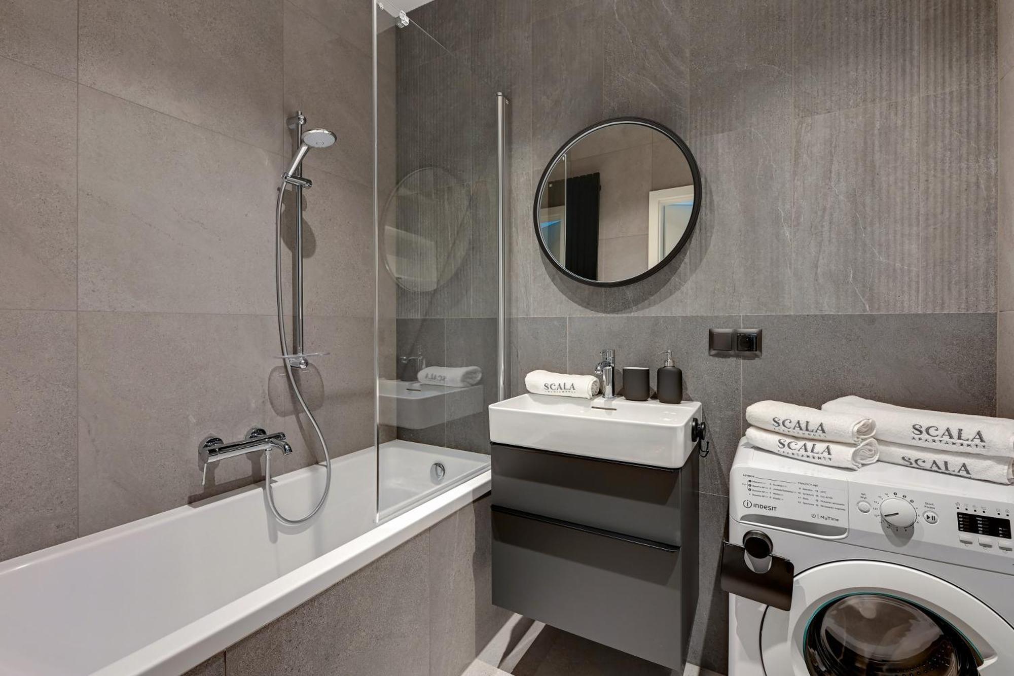 Scala City Center Premium Studios By Lion Apartments กดัญสก์ ภายนอก รูปภาพ